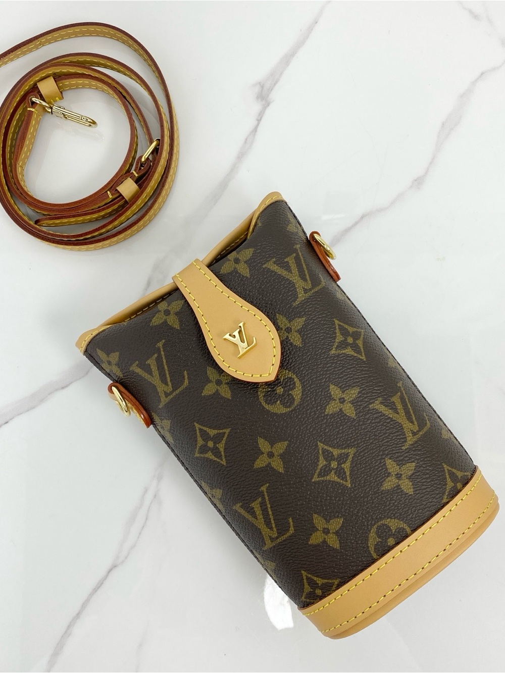 Louis Vuitton Fold Me Pouch Monogram